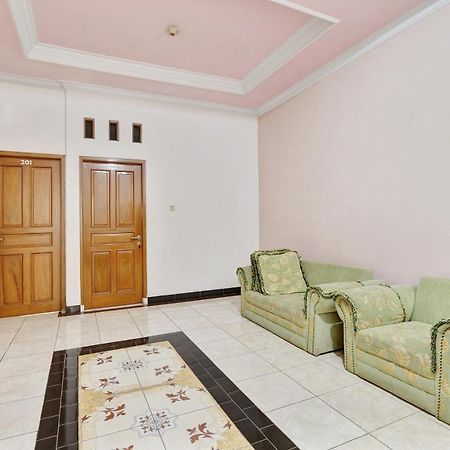 Hotel Wisma Ck Kebumen Exterior foto