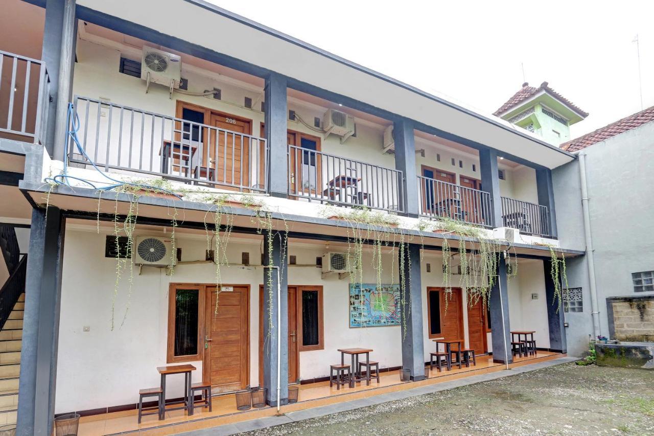 Hotel Wisma Ck Kebumen Exterior foto