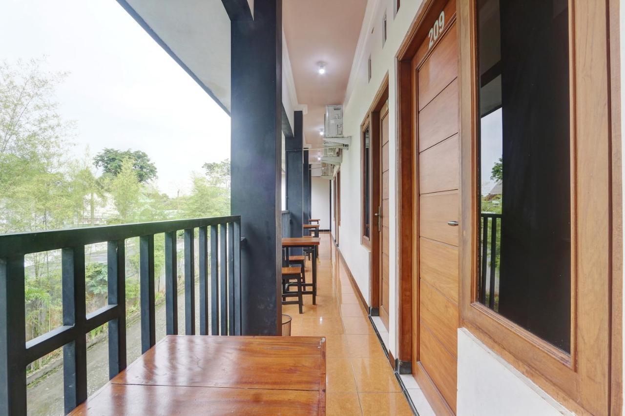 Hotel Wisma Ck Kebumen Exterior foto